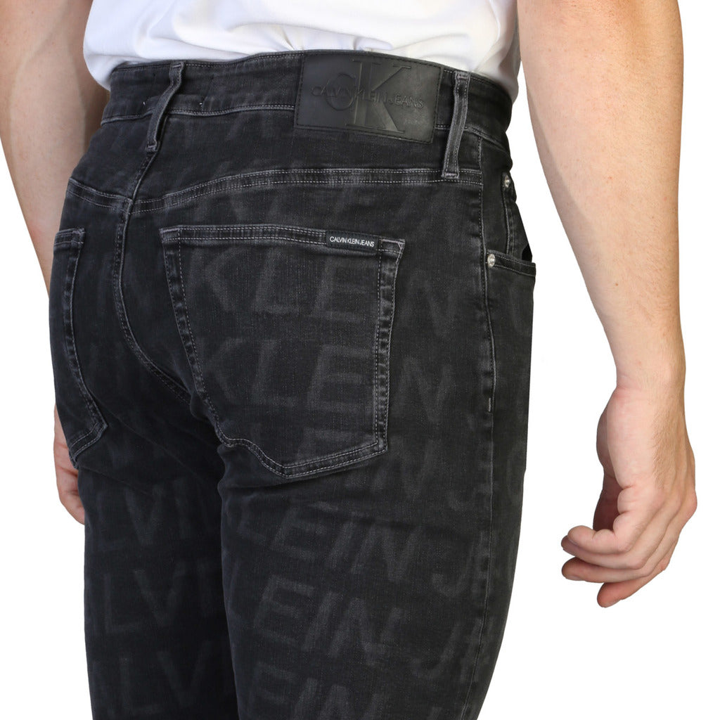 Calvin Klein - J30J314954