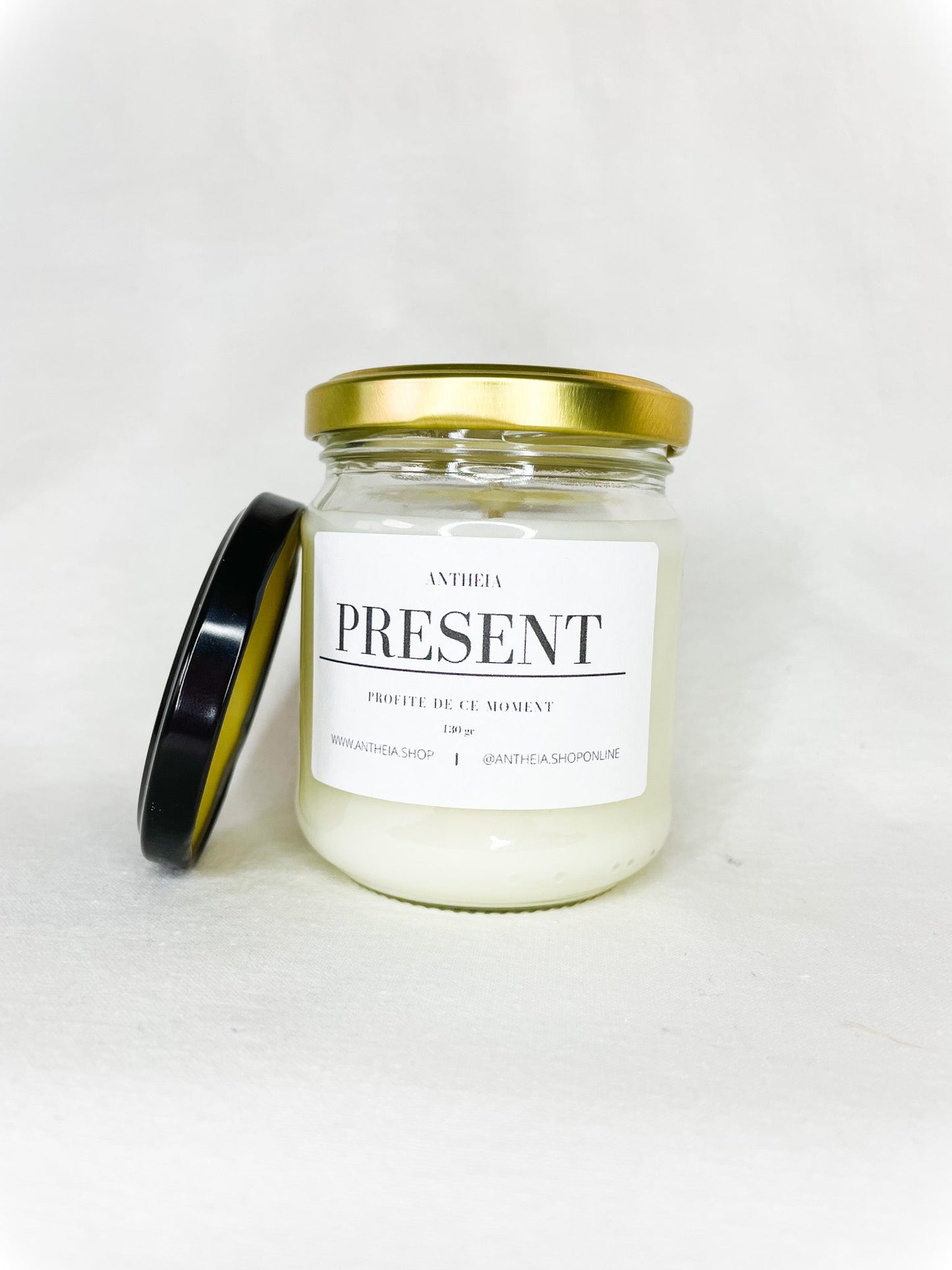 Present: Musc blanc